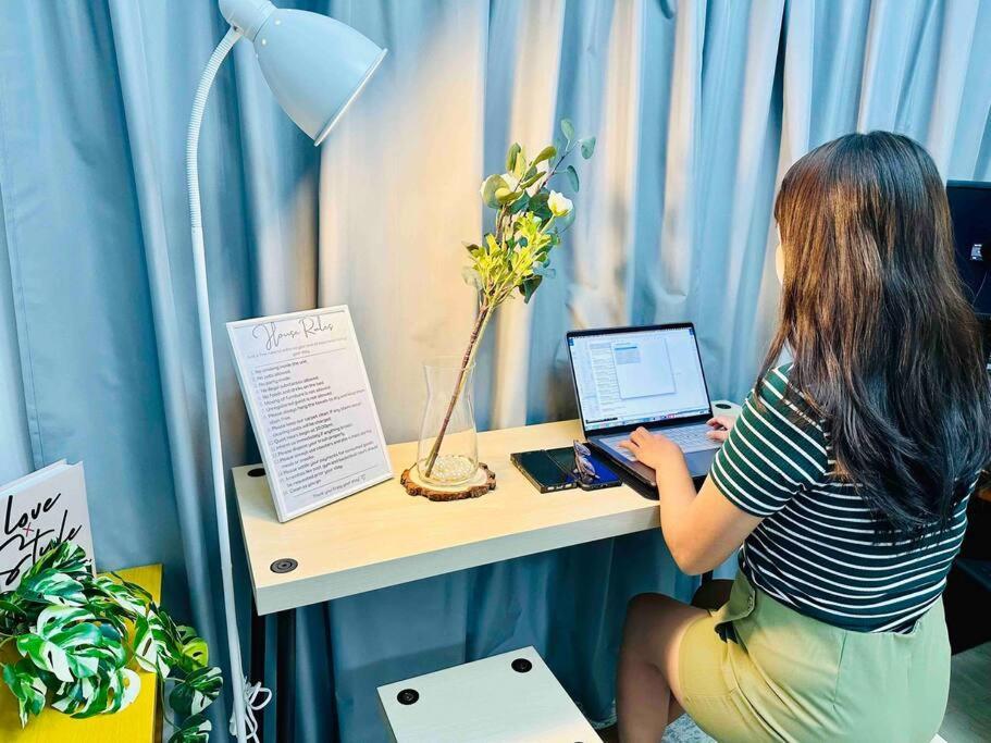 Apartment Sunny Solace A Homey In Filinvest Alabang *