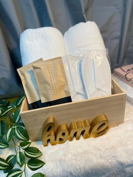Apartment Sunny Solace A Homey In Filinvest Alabang Manila