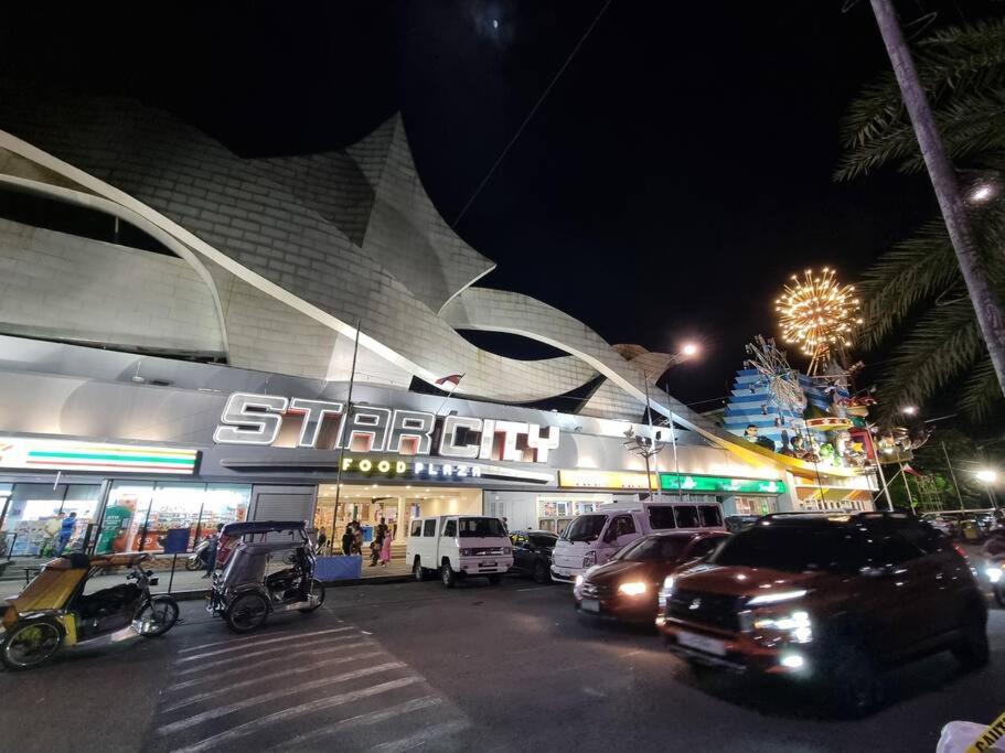 Apartment Cozy With Balcony Pool View Netflix And Wi-fi Near Mall Of Manila