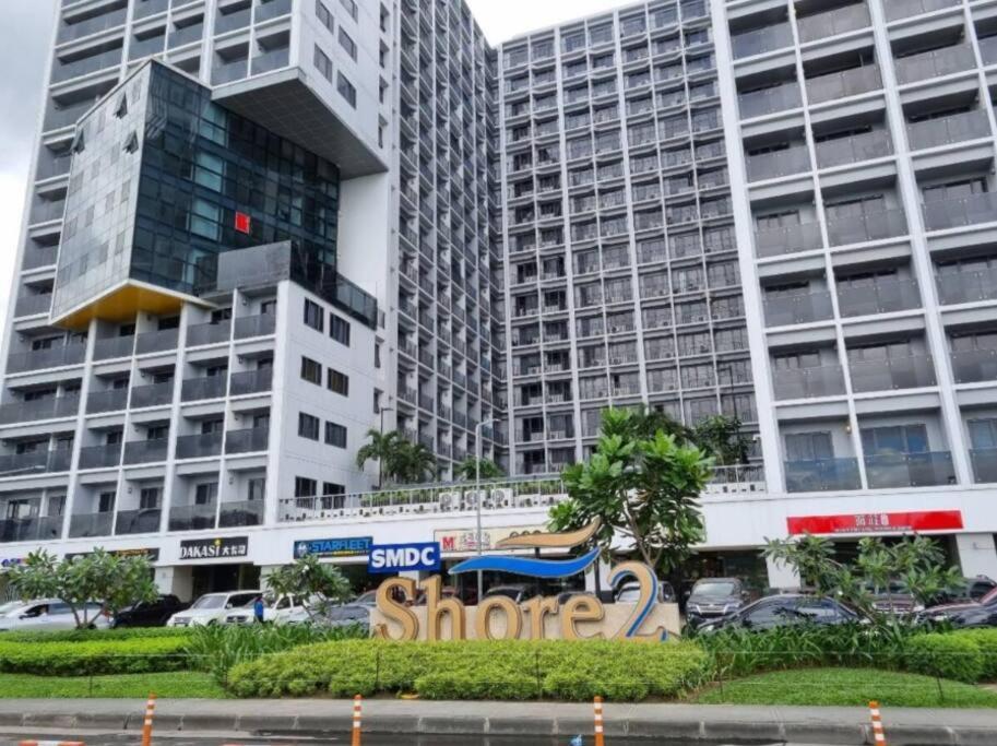 Cozy With Balcony Pool View Netflix And Wi-fi Near Mall Of Apartment *