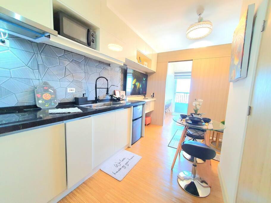 Mm Bgc, 15 Mins To Mckinley, Naia, Makati Cbd Apartment Manila