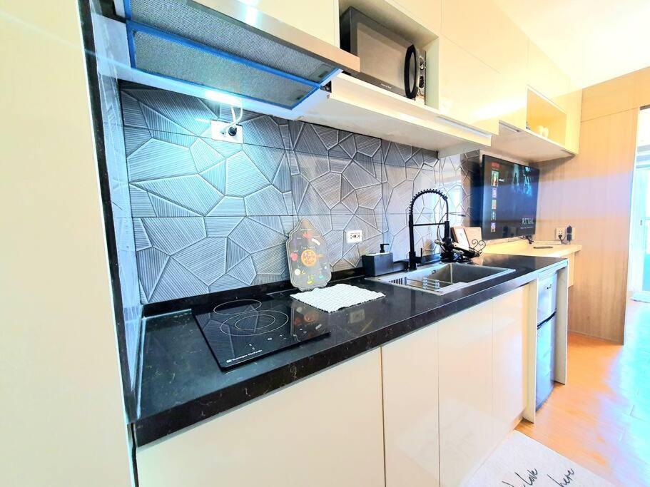 Apartment Mm Bgc, 15 Mins To Mckinley, Naia, Makati Cbd