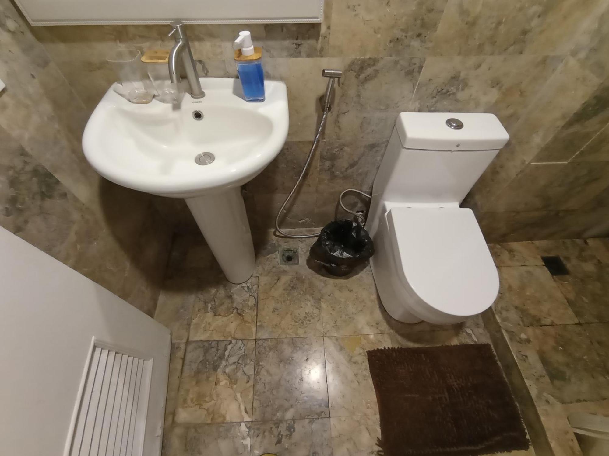 The Staycation - Serviced Aparthotel *