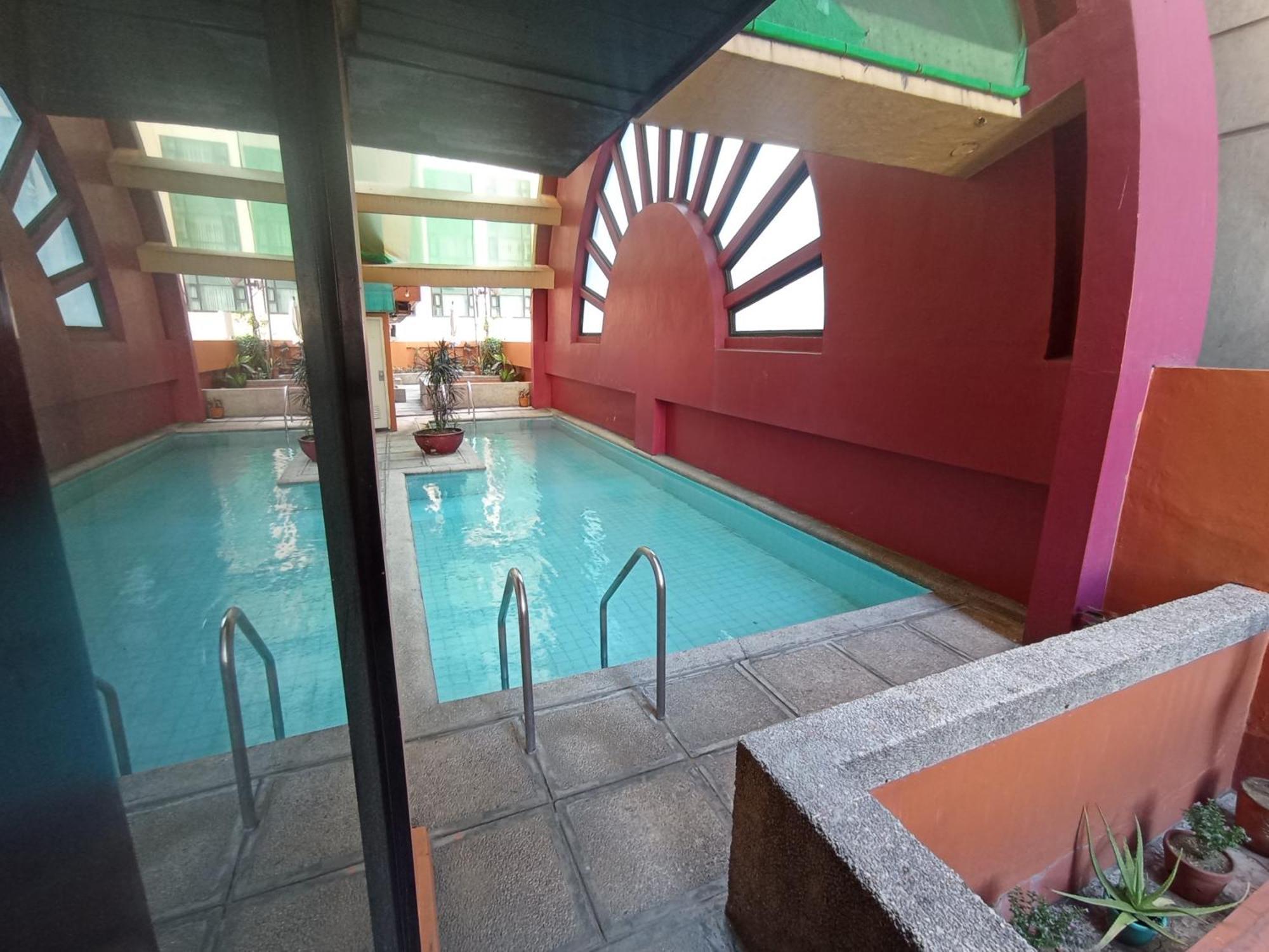 The Staycation - Serviced Aparthotel *