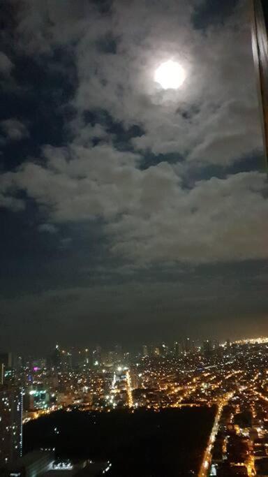 Gramercy French Rustic 2br Penthouse 60th Flr With Awesome View! * Manila