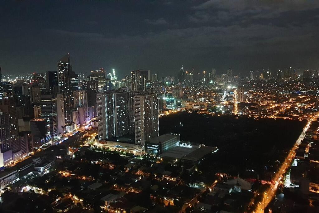 Gramercy French Rustic 2br Penthouse 60th Flr With Awesome View! Apartment Manila