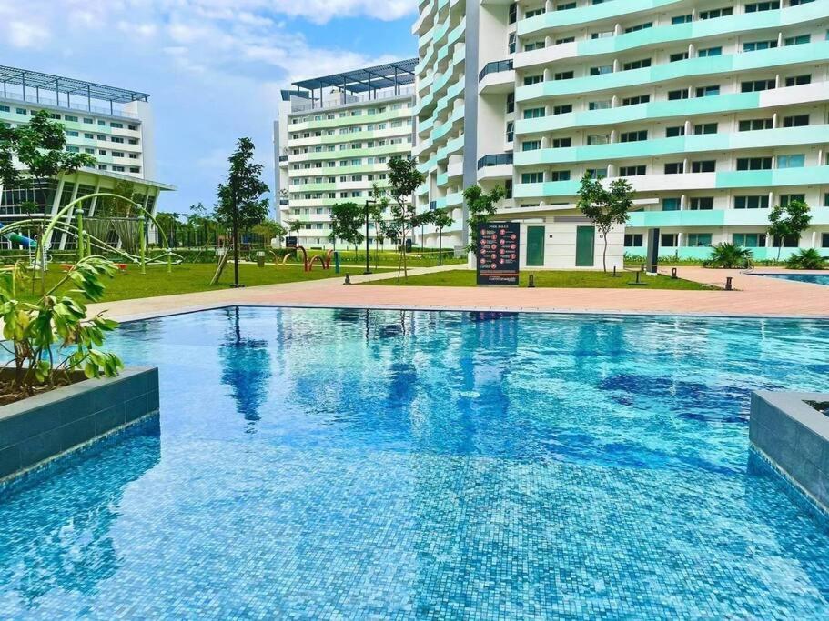 Escape With Free One Night & Swimming Pool