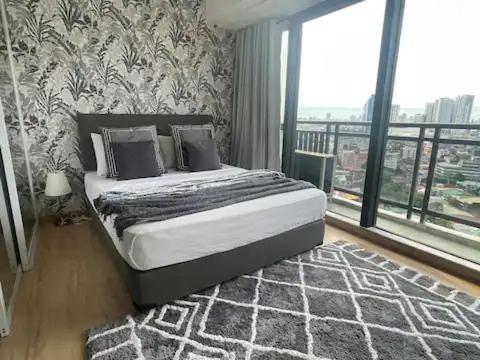 The Knightsbridge Residences Aparthotel *