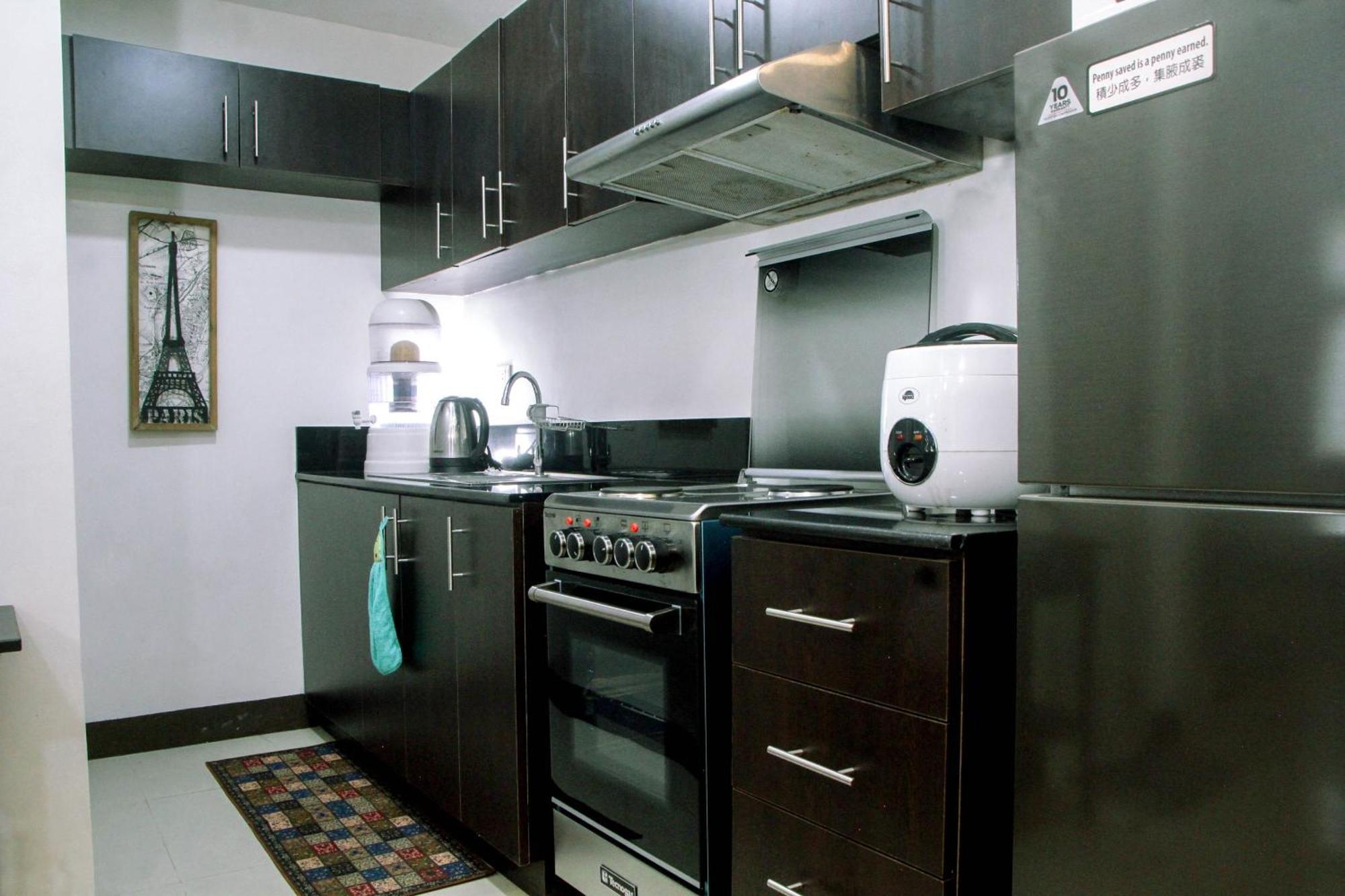 Cozy Pad In Cubao Apartment