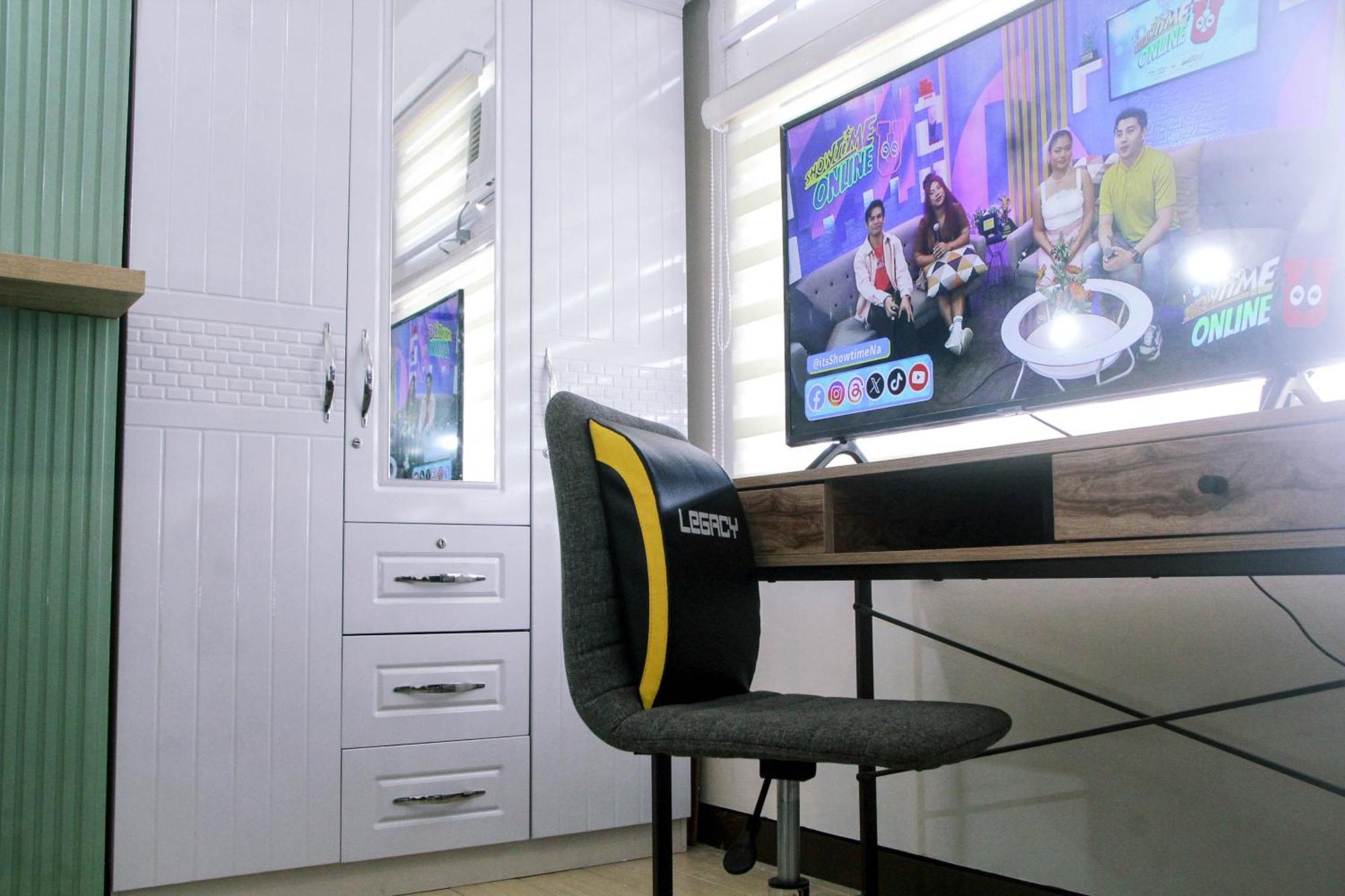 Cozy Pad In Cubao Apartment Manila