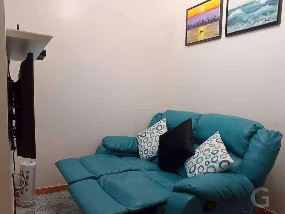 George 2br Netflix Pool Wi-fi Trees Residences Qc Manila