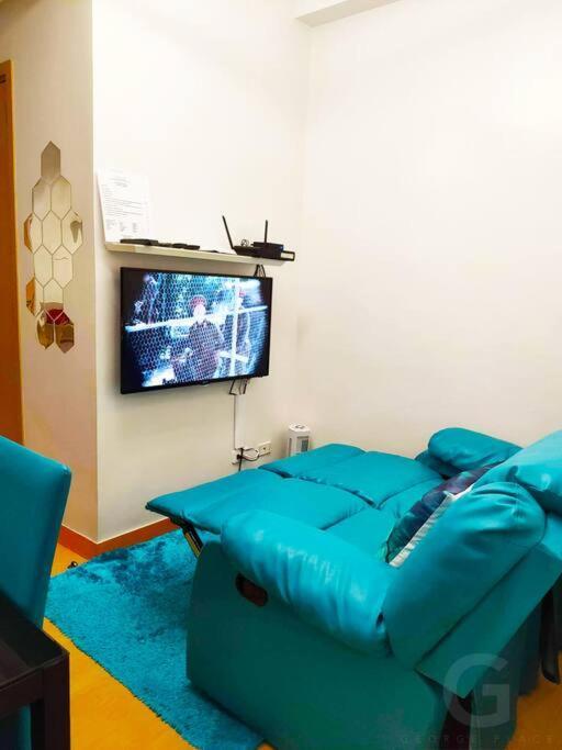 George 2br Netflix Pool Wi-fi Trees Residences Qc