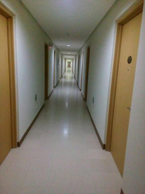 George 2br Netflix Pool Wi-fi Trees Residences Qc Apartment