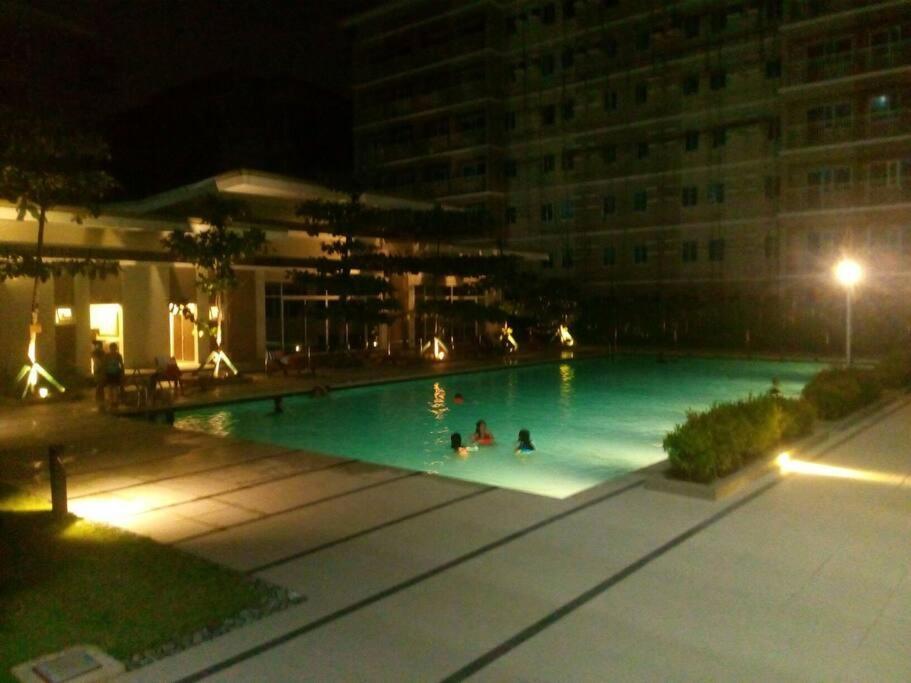 Apartment George 2br Netflix Pool Wi-fi Trees Residences Qc