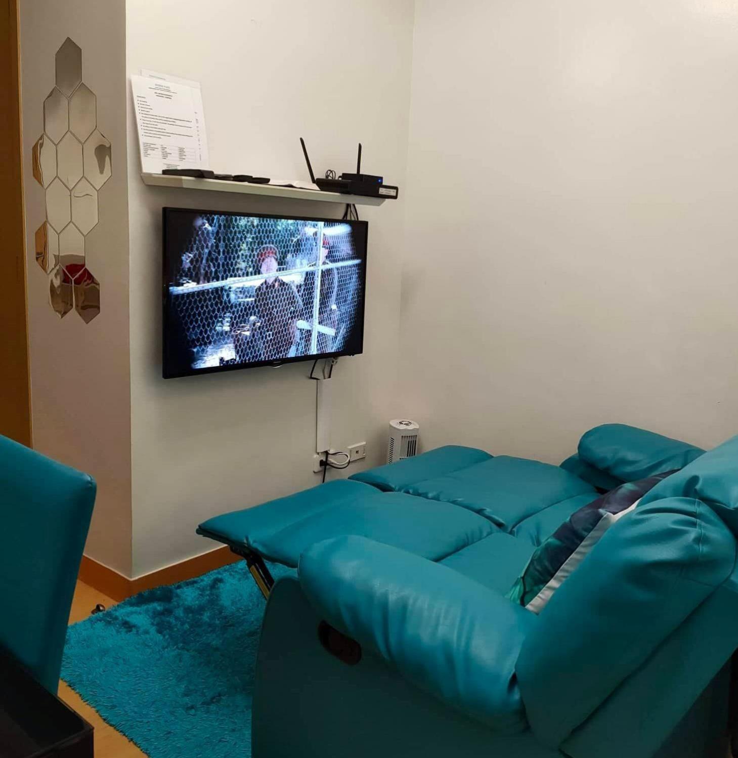 Apartment George 2br Netflix Pool Wi-fi Trees Residences Qc Manila
