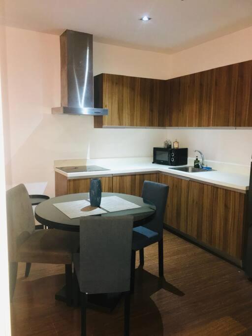 Gramercy Residences 59th Flr Warm Cozy One-bedroom *
