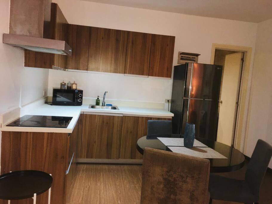 Gramercy Residences 59th Flr Warm Cozy One-bedroom Apartment *