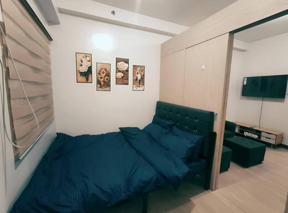 #9 Trees Residences Apartment Manila