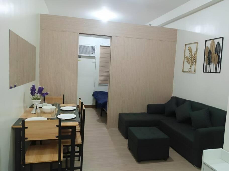 #9 Trees Residences Apartment Manila