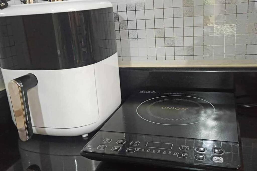 Apartment #84 Fern Residences Tower 4-40th *