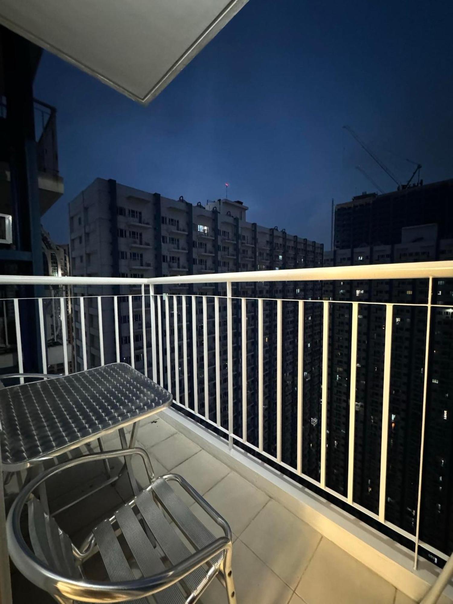Ac Condotel @ Smdc Light Residences Apartment