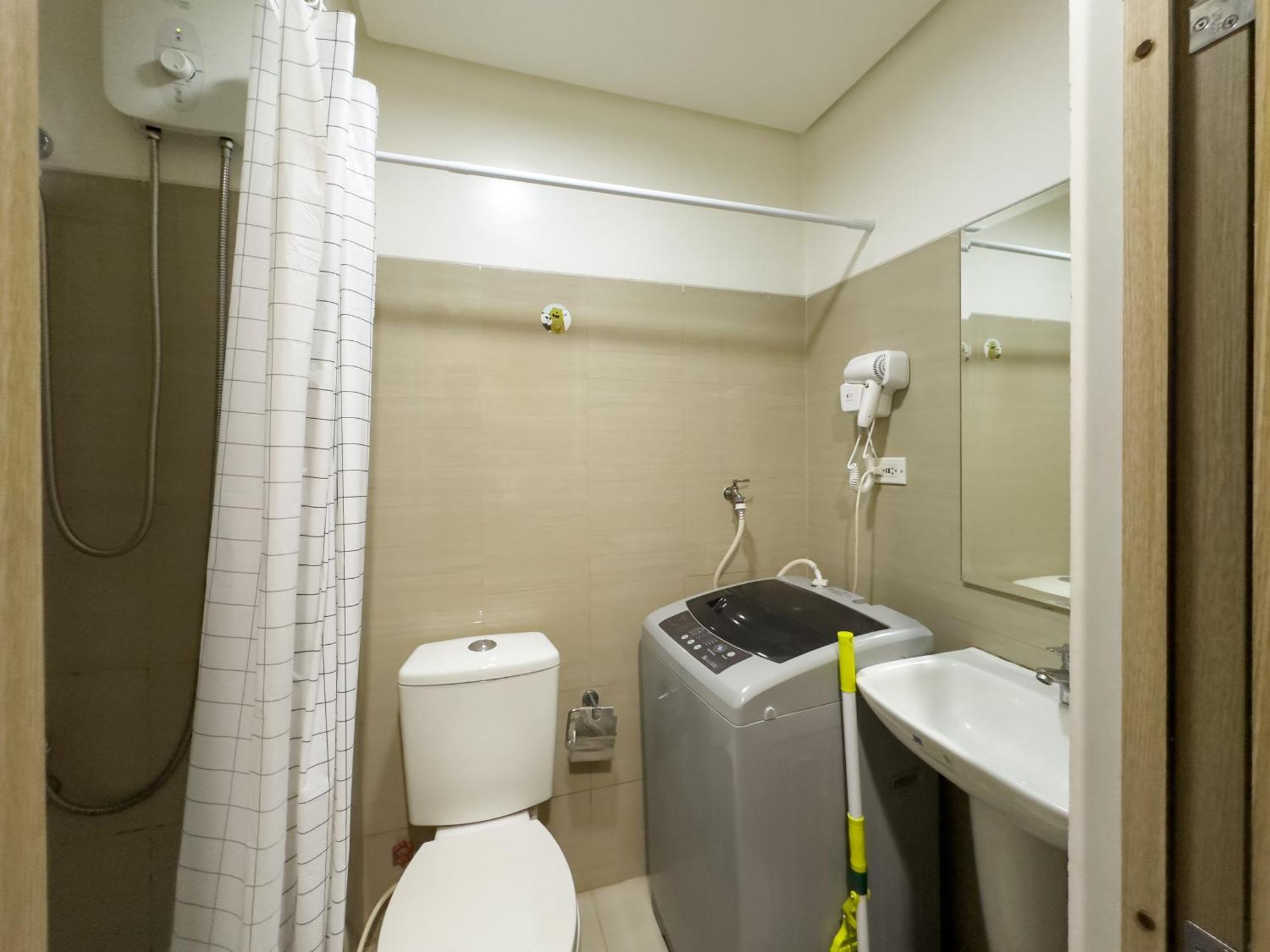 Gemstonebr In Smdc Shore Residences Apartment