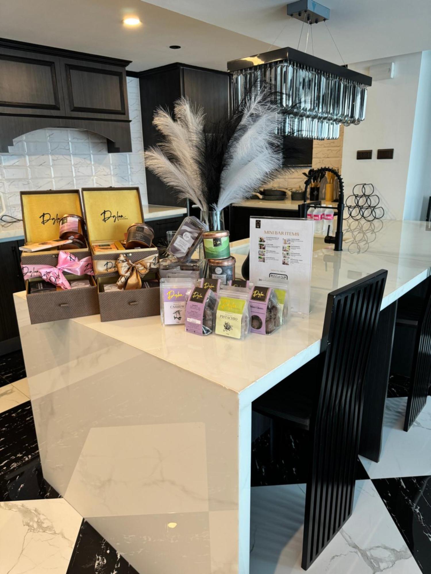 Makati Luxury Apartment *