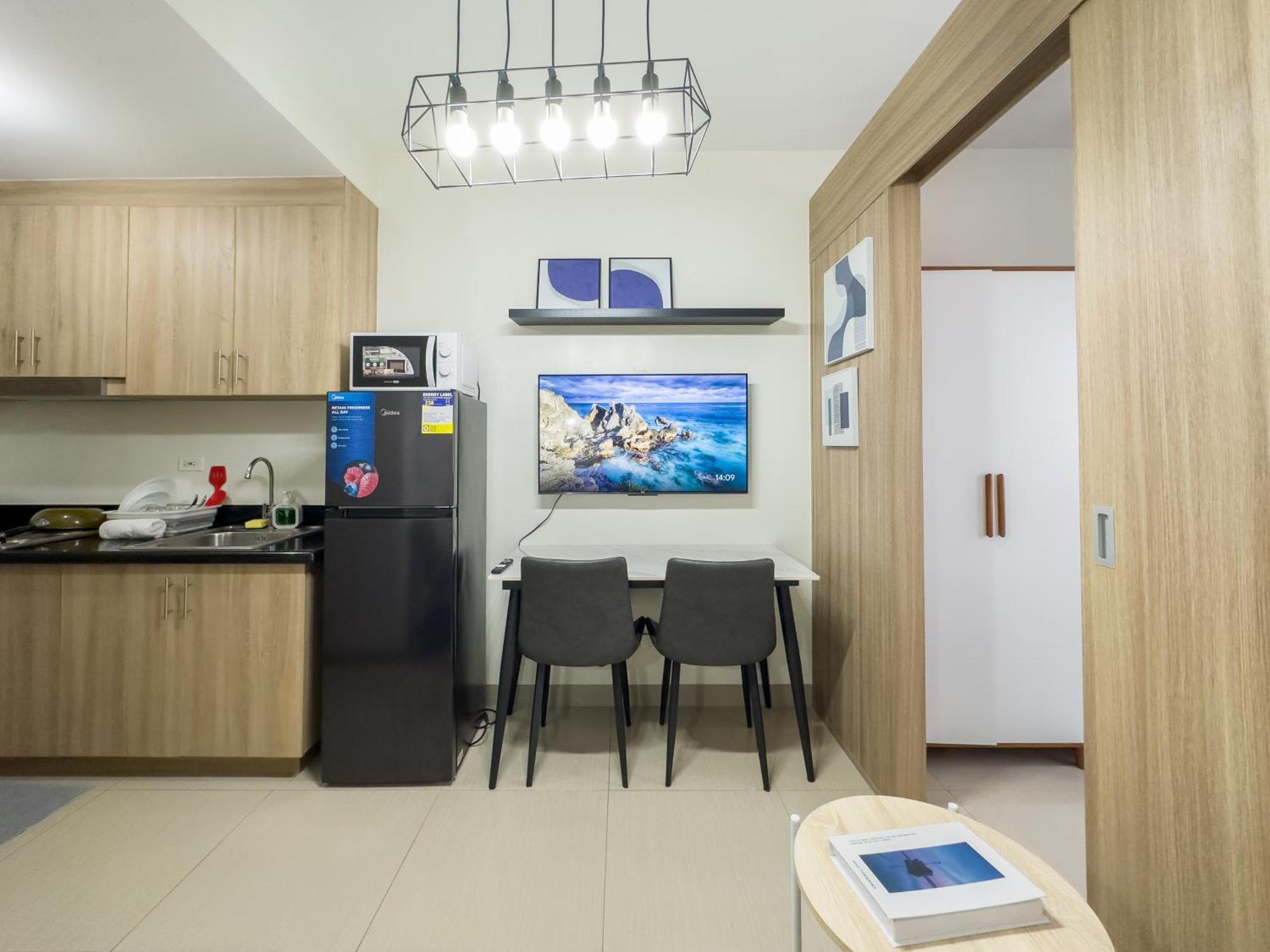 Gemstonebr In Smdc Shore 2 Residences Manila