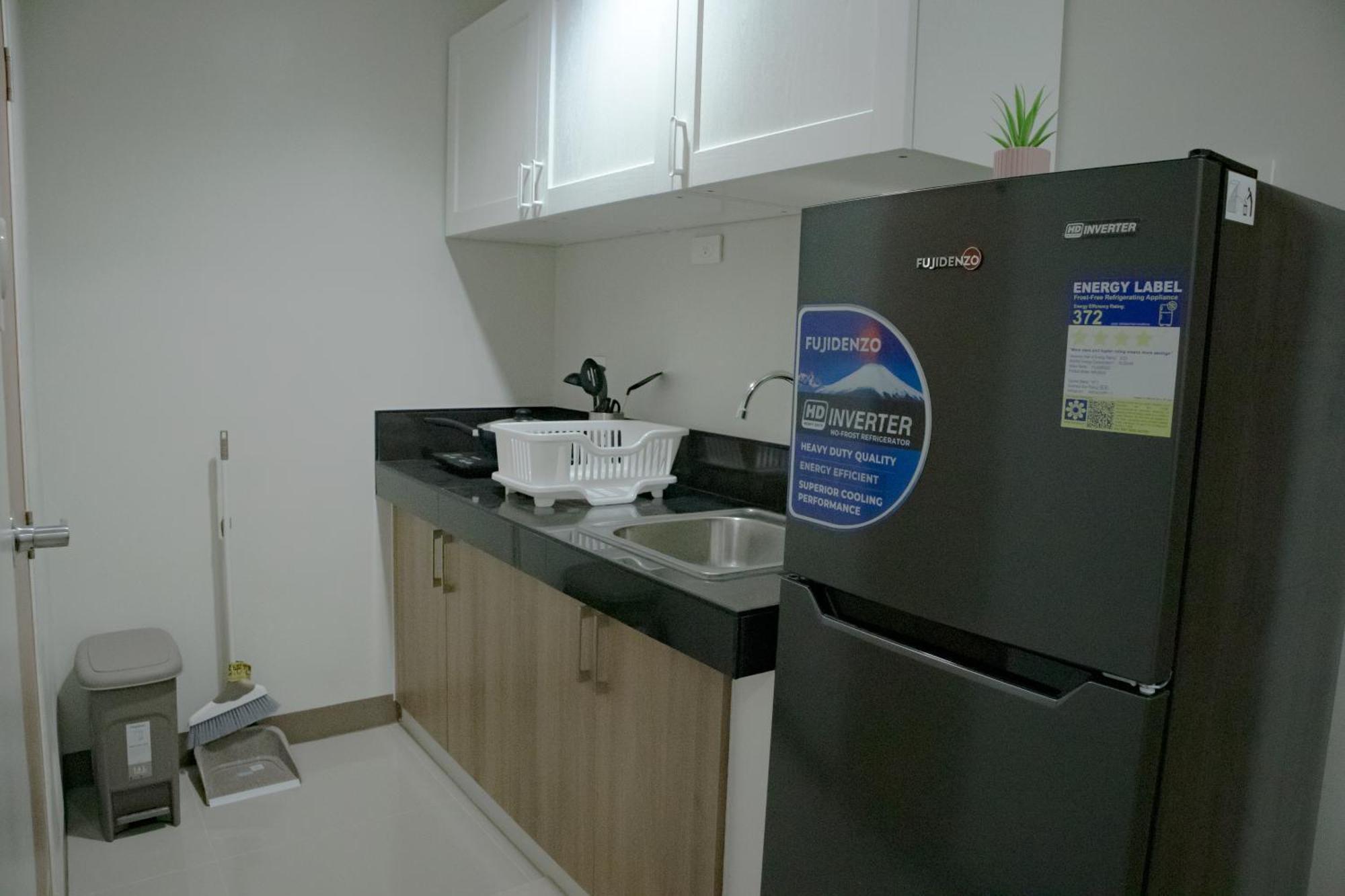 Quiet Oasis In Bloom Residences Apartment