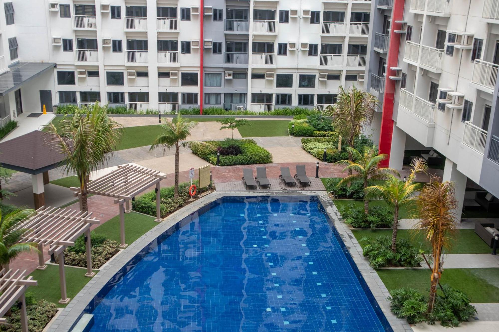 Apartment Quiet Oasis In Bloom Residences