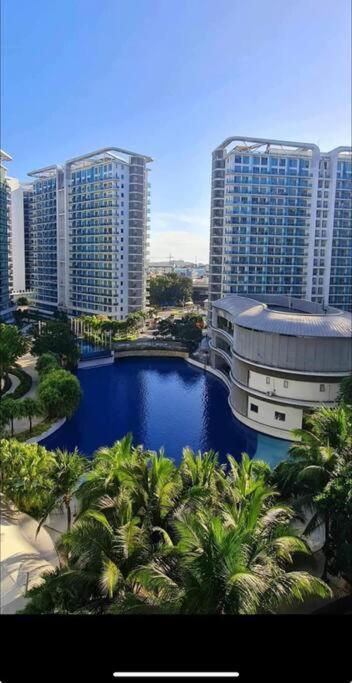 Apartment Penthouse Azure Urban Staycation Manila