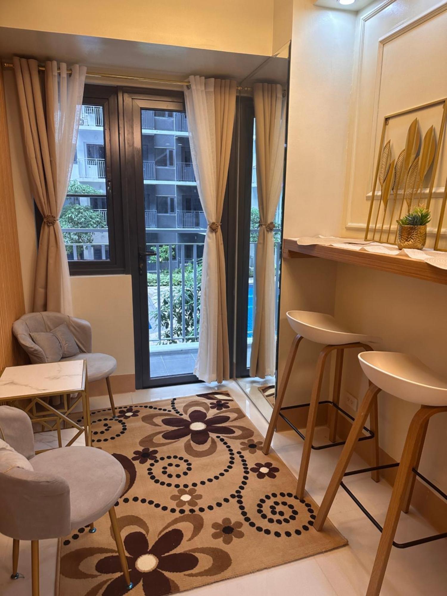 Kendra At Shore 3 Residences, Moa Complex Apartment