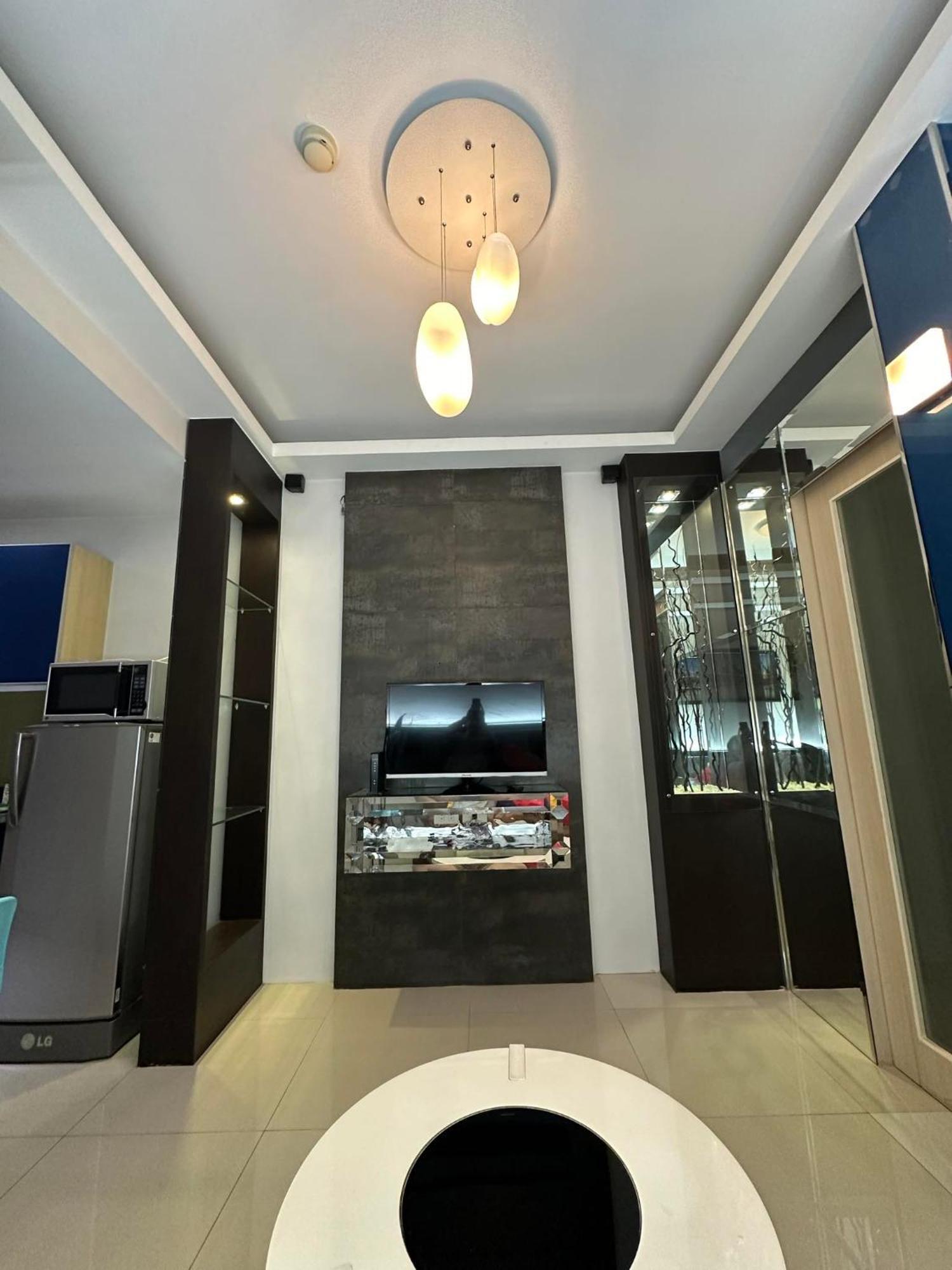 Grass Residences - Where Else Sm North Aparthotel Manila
