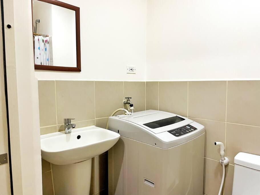 1-bedroom In Pinas In Sm Southmall Apartment