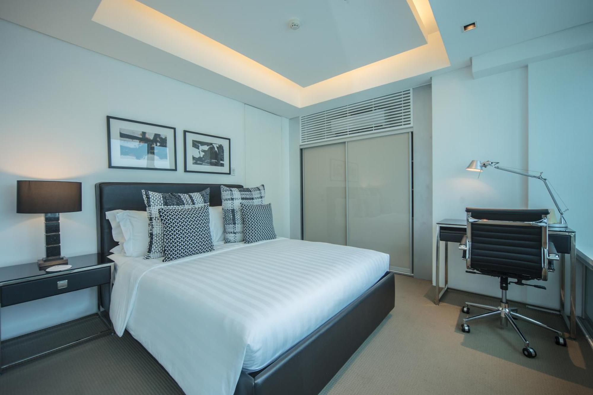 Royal Majestic Makati Apartment