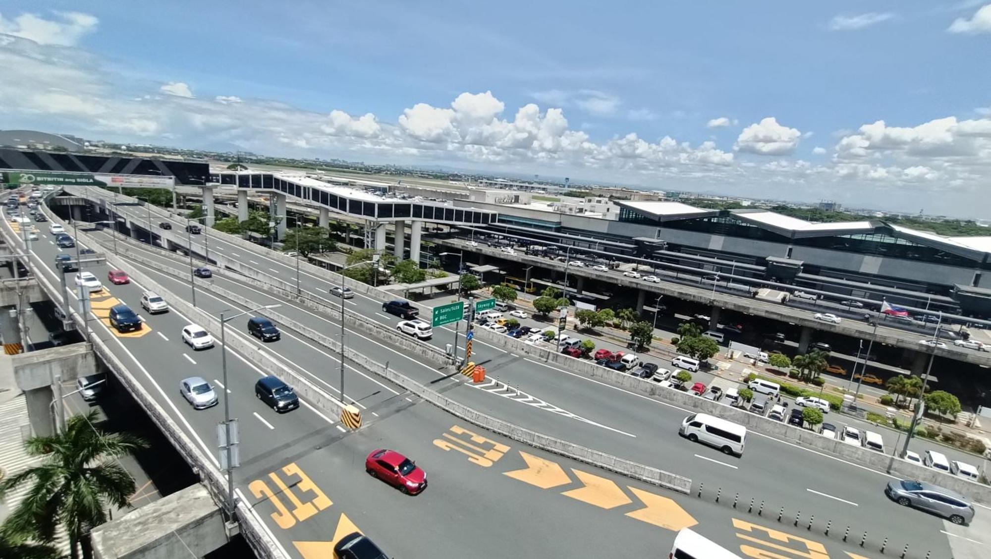 Apartment Condotels Near And Across Terminal3 Airport *