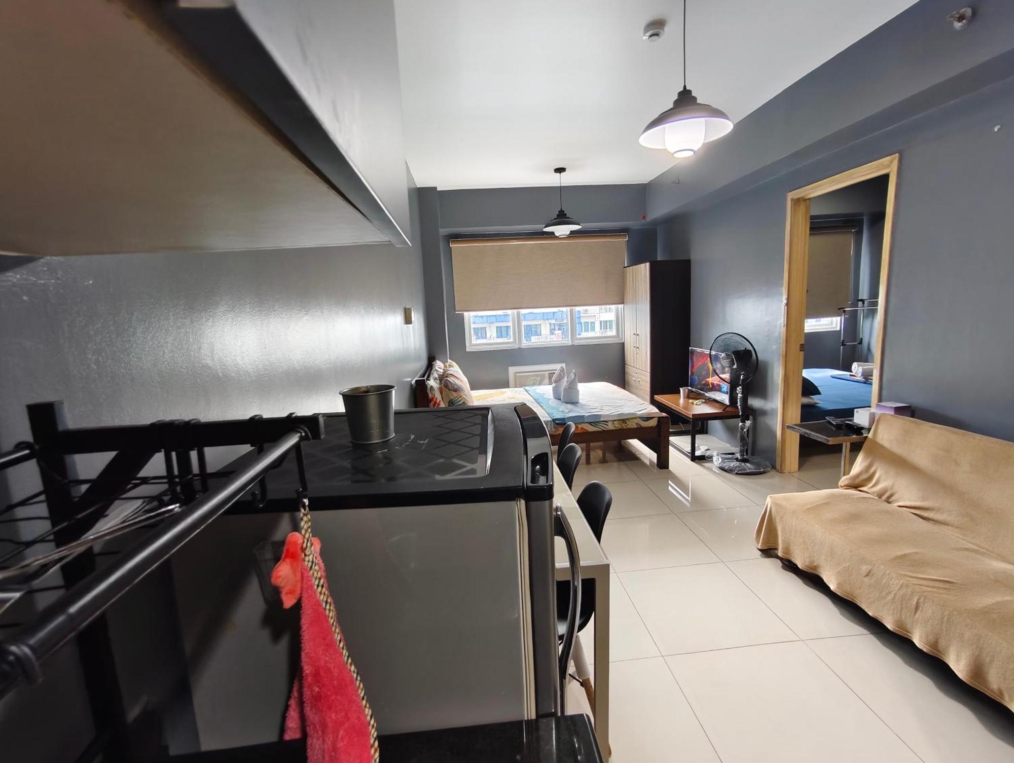 2 Bedrooms Near Mall Of & Airport Apartment Manila