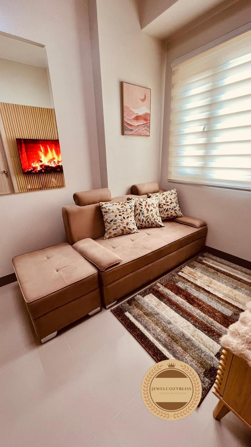 Guest house 2-bedroom Unit At Charm Residences