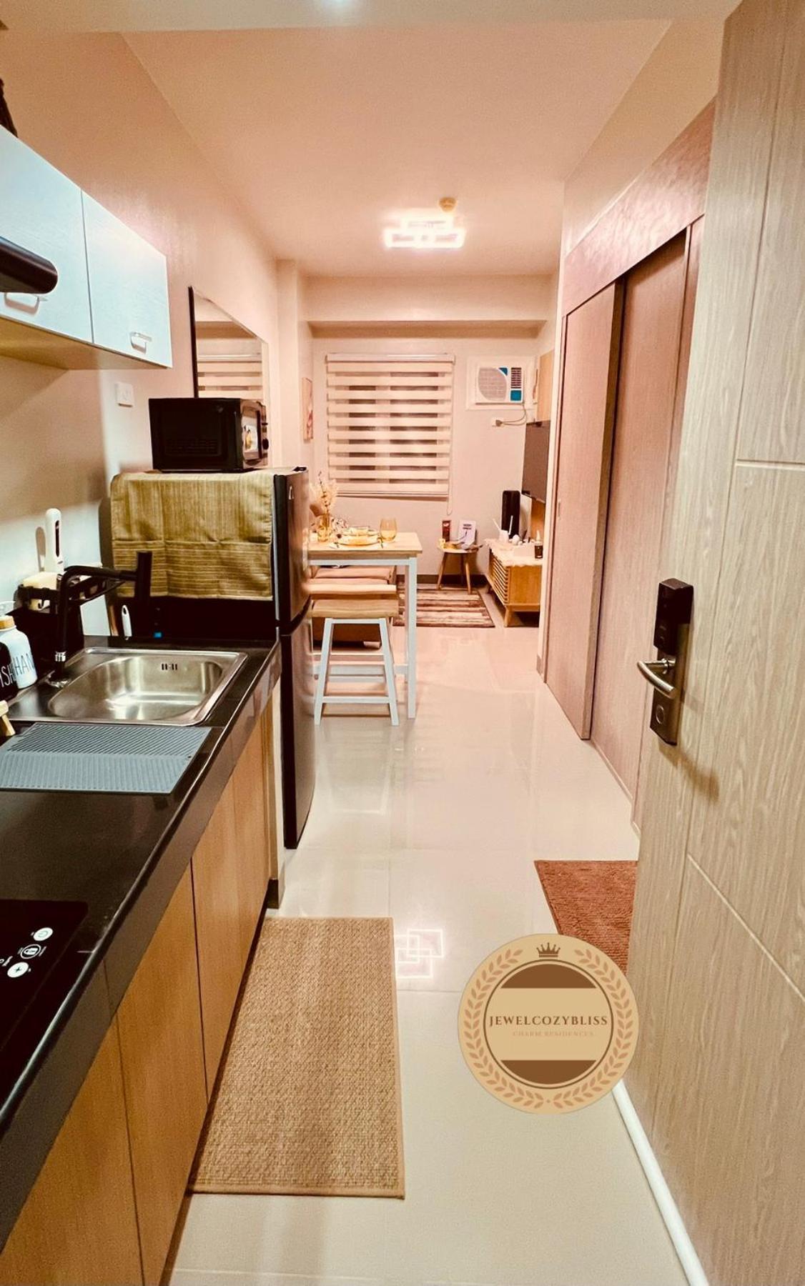 Guest house 2-bedroom Unit At Charm Residences Manila