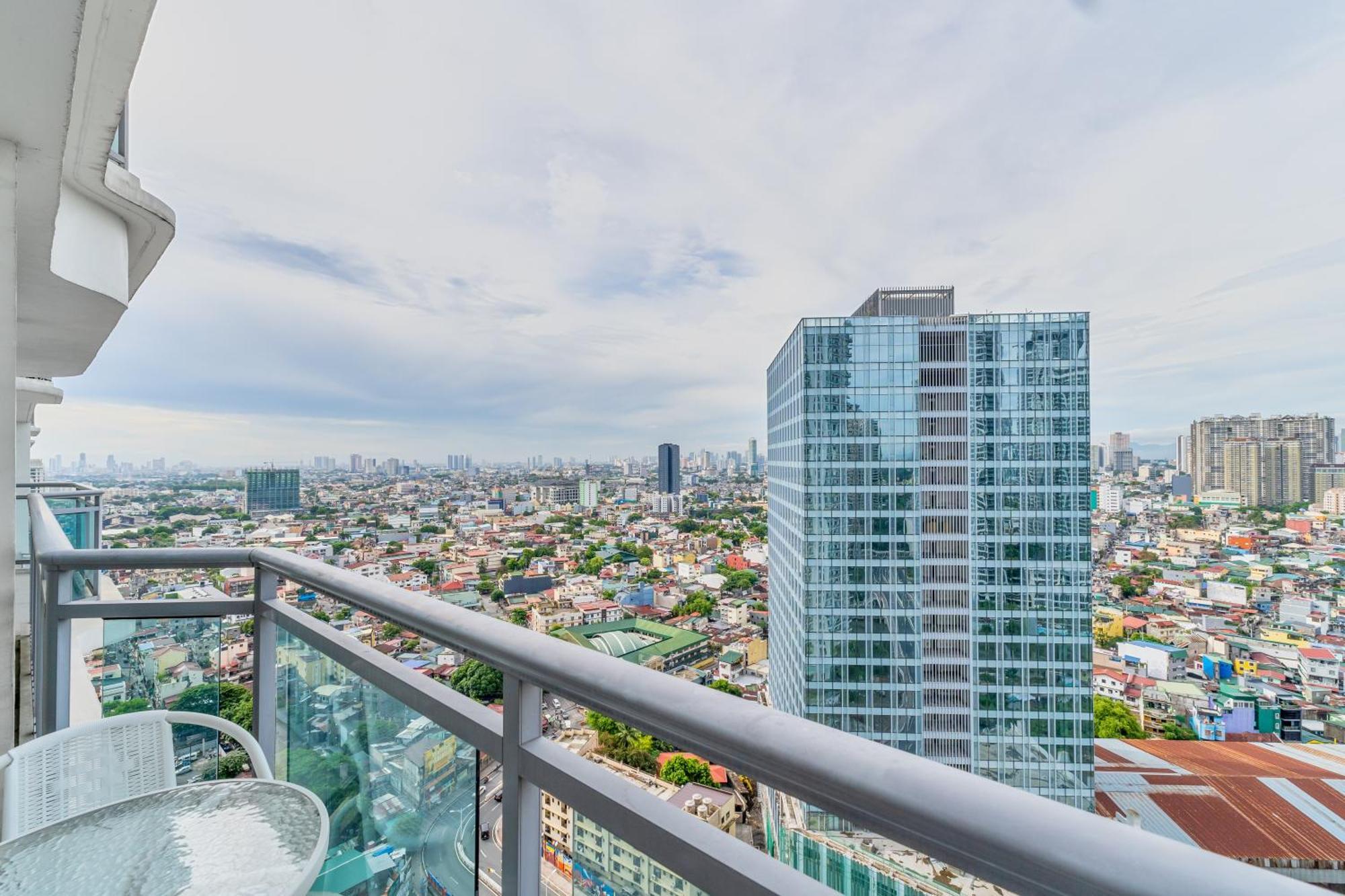 Serenity * Manila