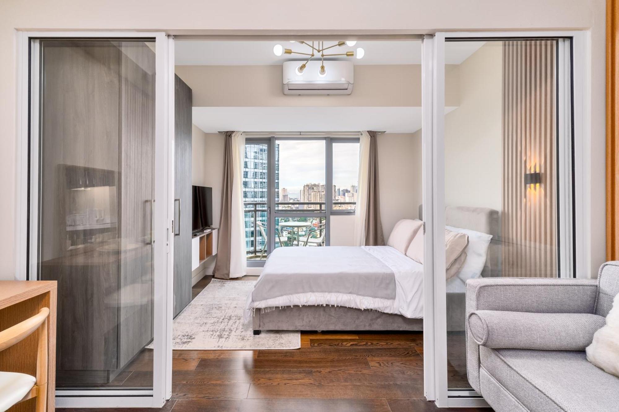 Serenity Apartment *