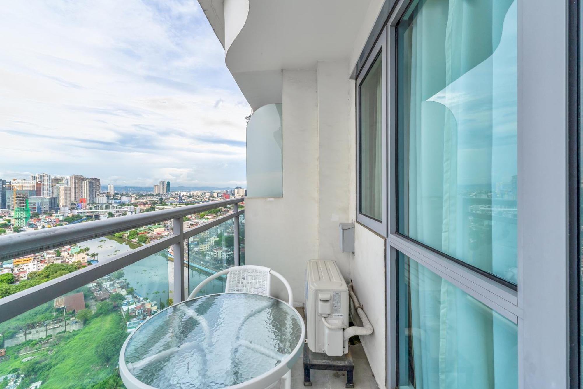 Serenity * Manila