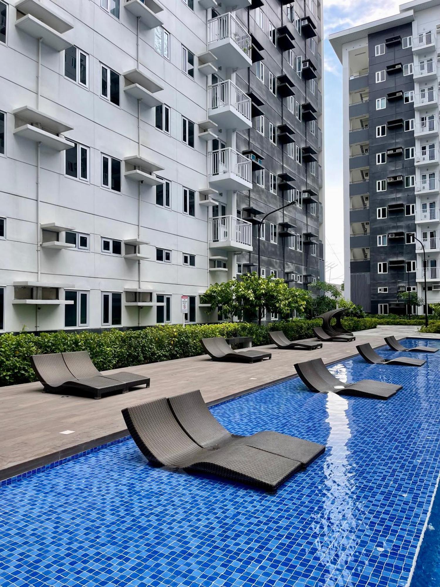The 1900 At Charm Residences * Manila