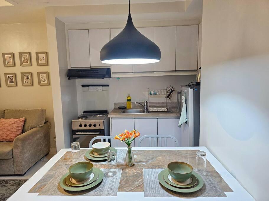 Kl Tower Residences In Makati Near Greenbelt, 1 Bedroom 100mbps Wi-fi * Manila