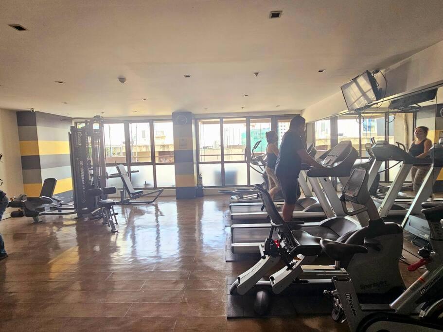 Apartment Kl Tower Residences In Makati Near Greenbelt, 1 Bedroom 100mbps Wi-fi Manila