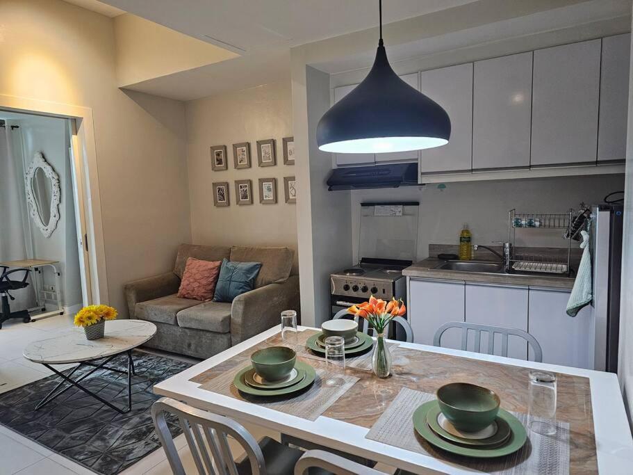 Apartment Kl Tower Residences In Makati Near Greenbelt, 1 Bedroom 100mbps Wi-fi *