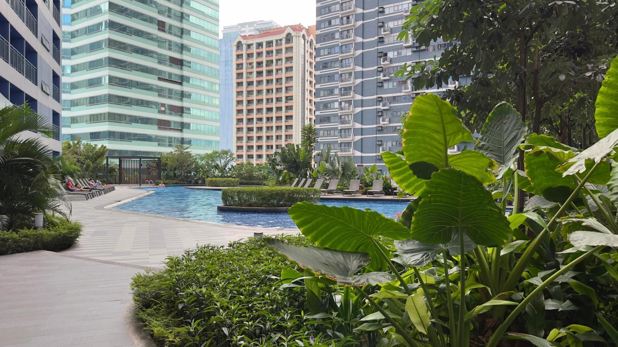 Smdc Air Residences Lights View At 51st Floor