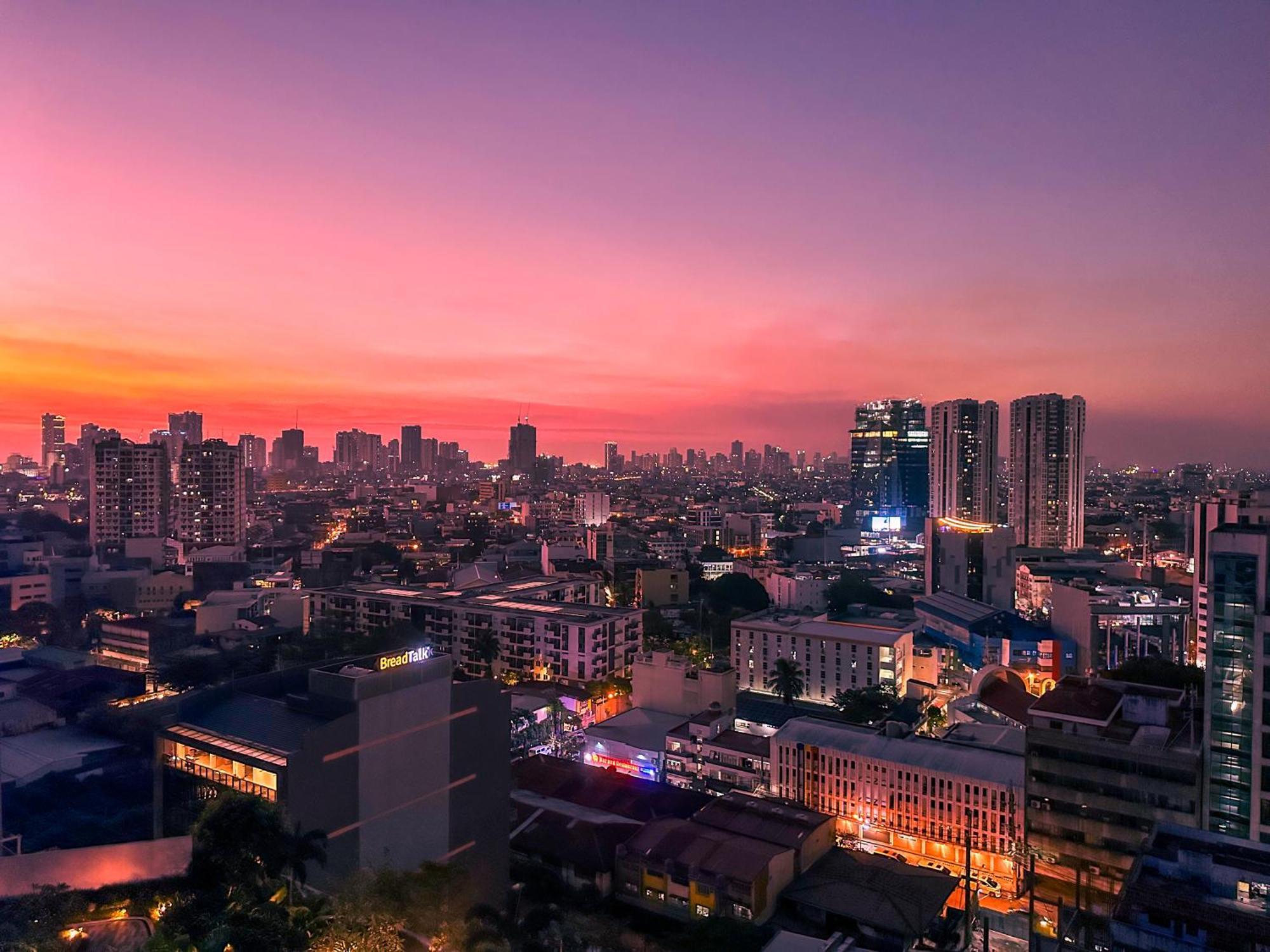 Apartment Smdc Air Residences Lights View At 51st Floor Manila