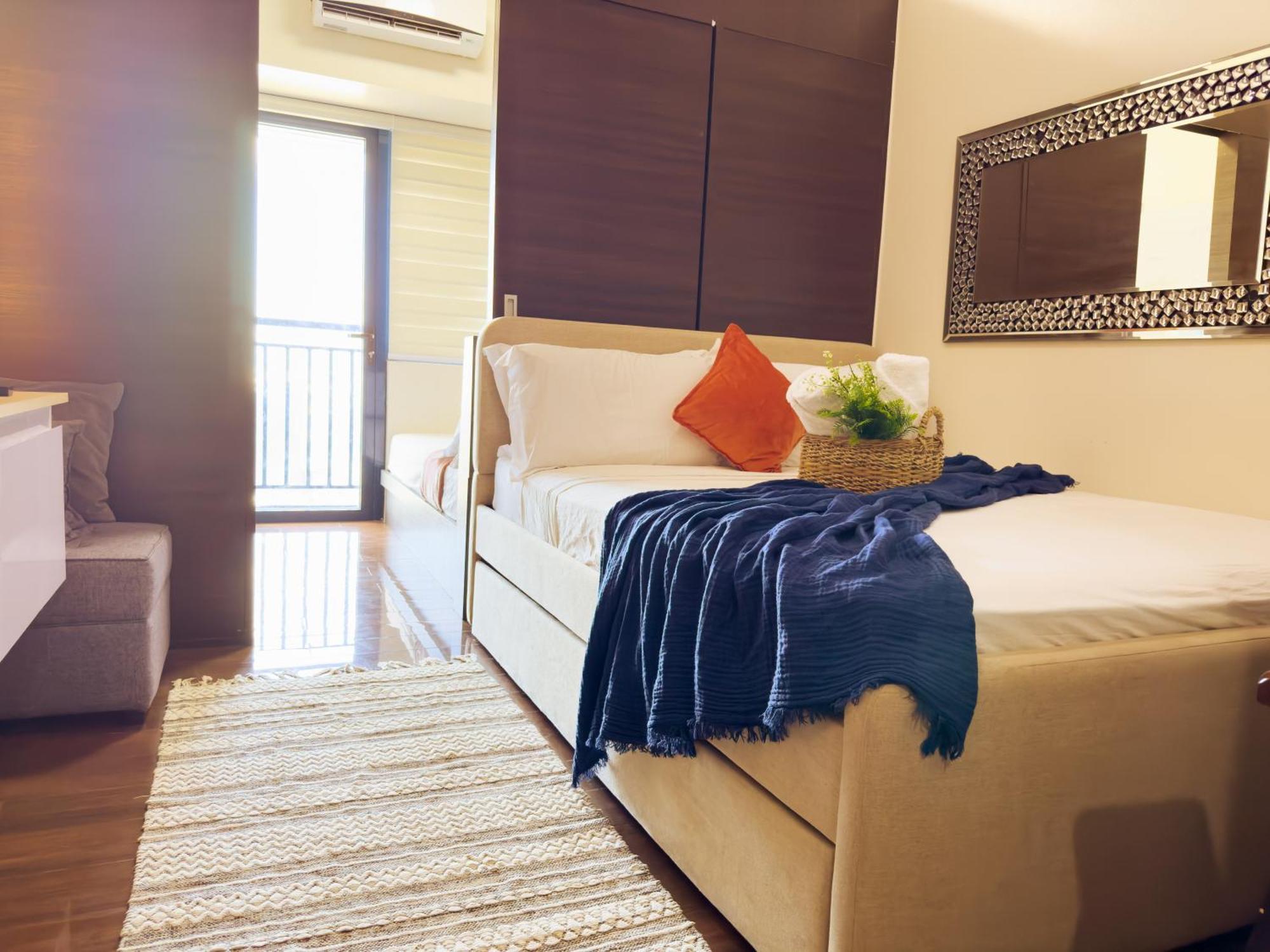 Smdc Air Residences Lights View At 51st Floor Apartment *