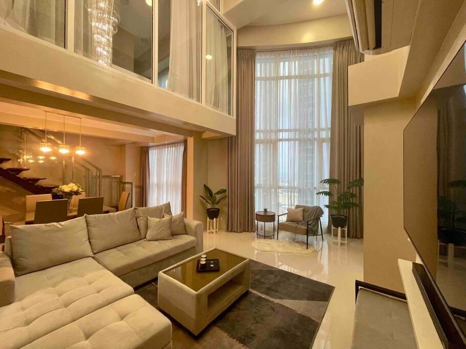 Luxurious 2-bedroom Loft In Eastwood City, Quezon Modern Comfort & Prime Location Apartment